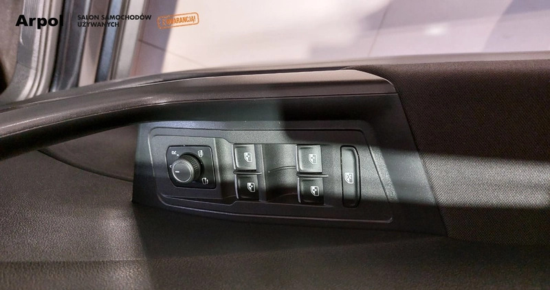 Volkswagen T-Roc cena 124900 przebieg: 63020, rok produkcji 2019 z Tyczyn małe 562